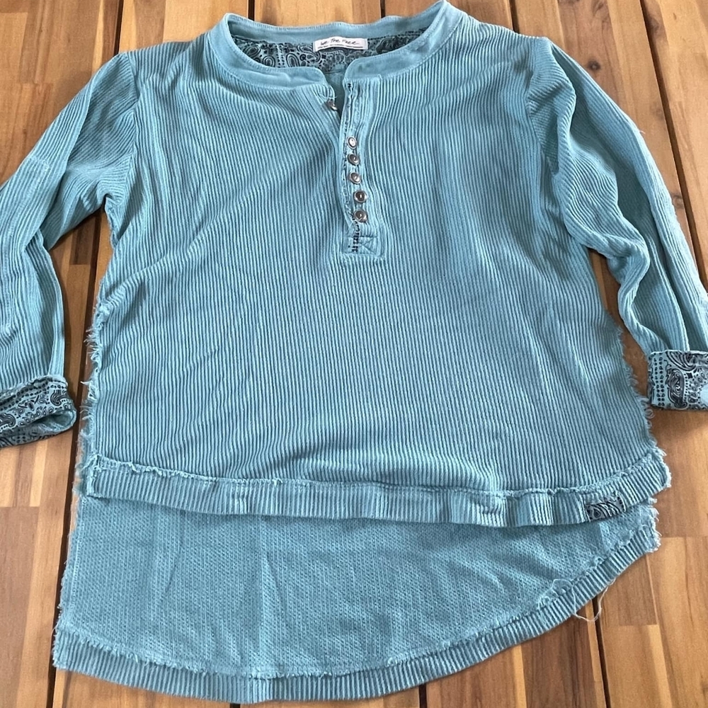 Free People Womens Paisley‎ Lined Blue Thick Distressed Henley Thermal Size XS